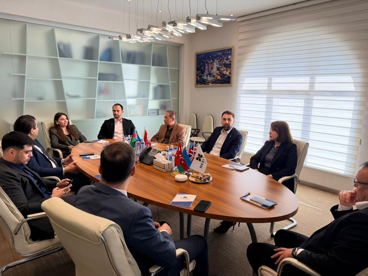 TÜİB-in Logistika və Gömrük Komissiyası “Heritus Logistika” şirkətini ziyarət edib.